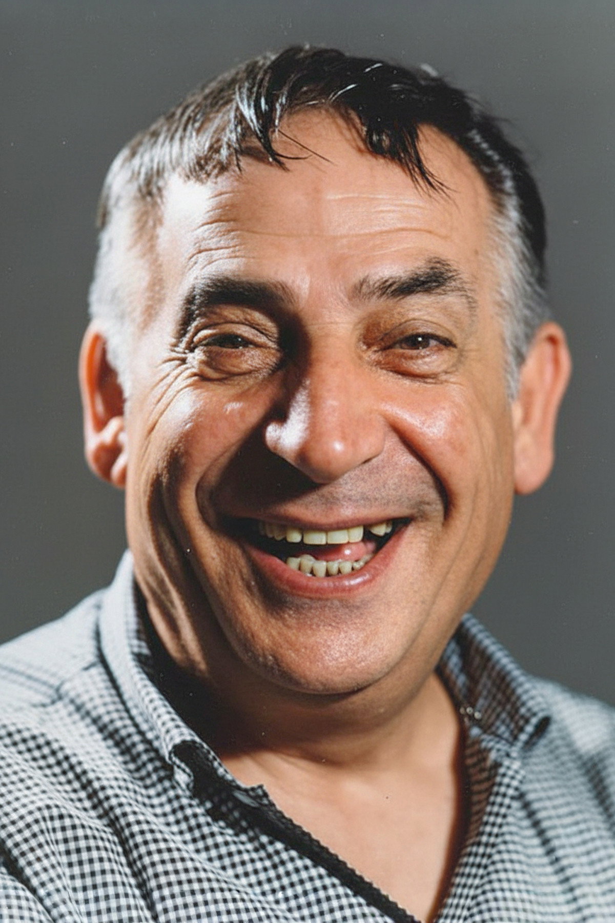 Avni Dilligil