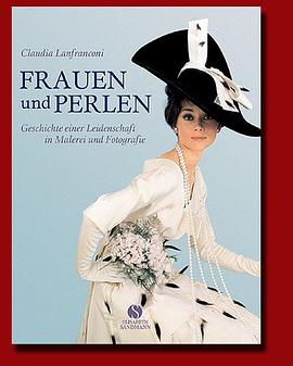 Frauen und Perlen