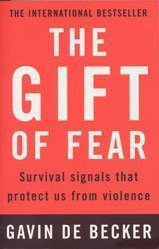 The Gift of Fear: Survival Signals That Protect Us from Violence (Bloomsbury Publishing PLC 2000)