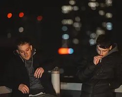 忽喇喇似大厦倾