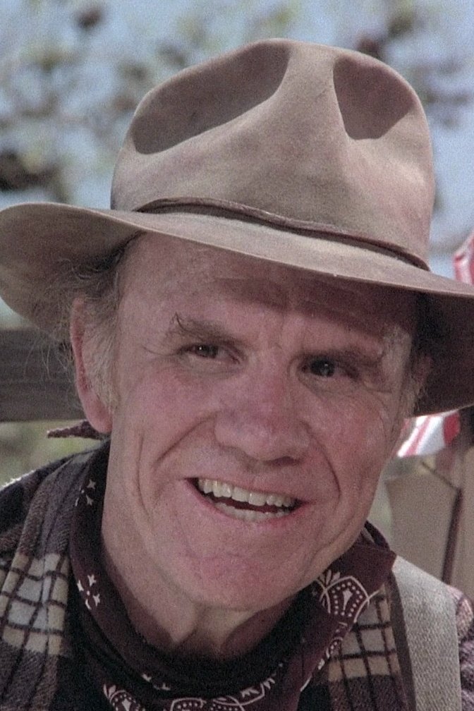 R. G. 阿姆斯特朗