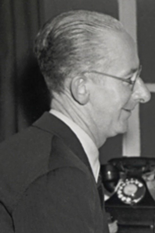 安格斯·麦克菲尔