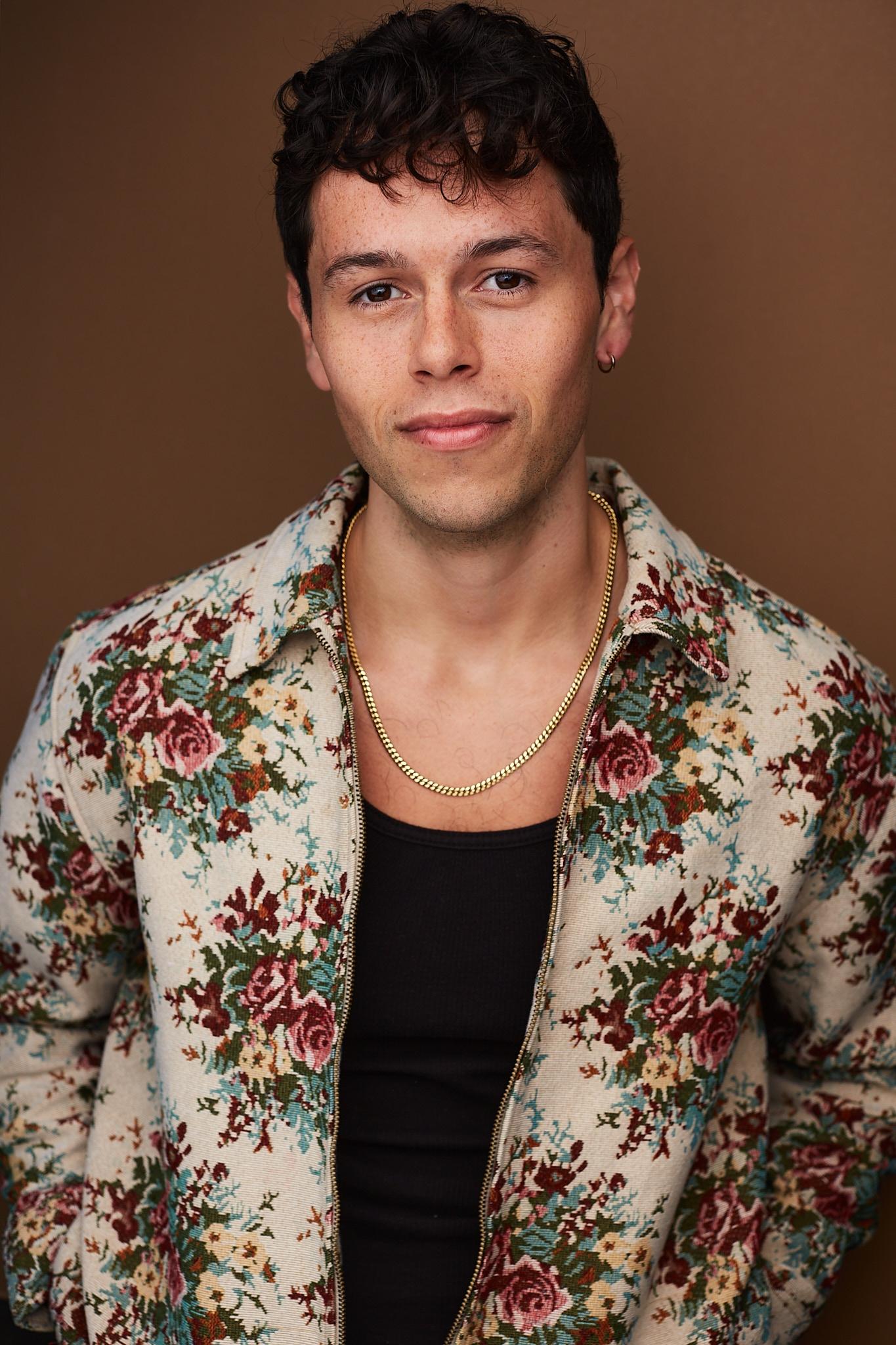 伊桑·琼斯·罗梅罗