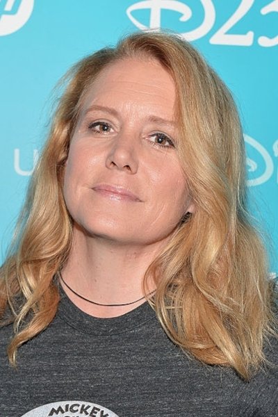 劳伦·麦克穆兰