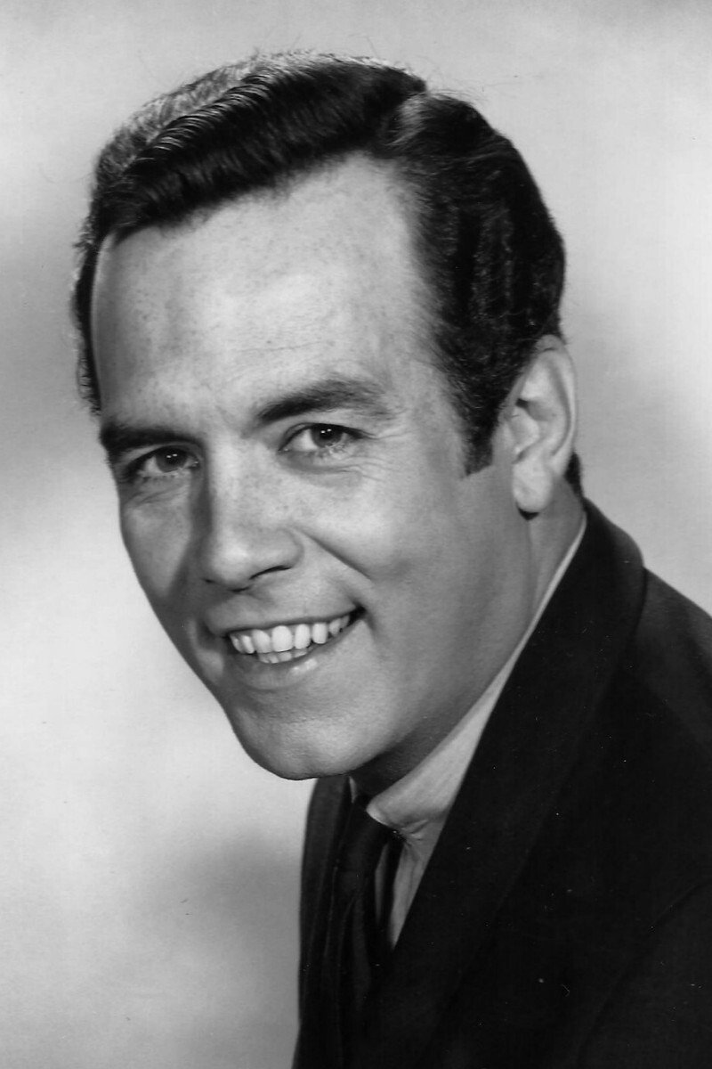 珀内尔·罗伯茨