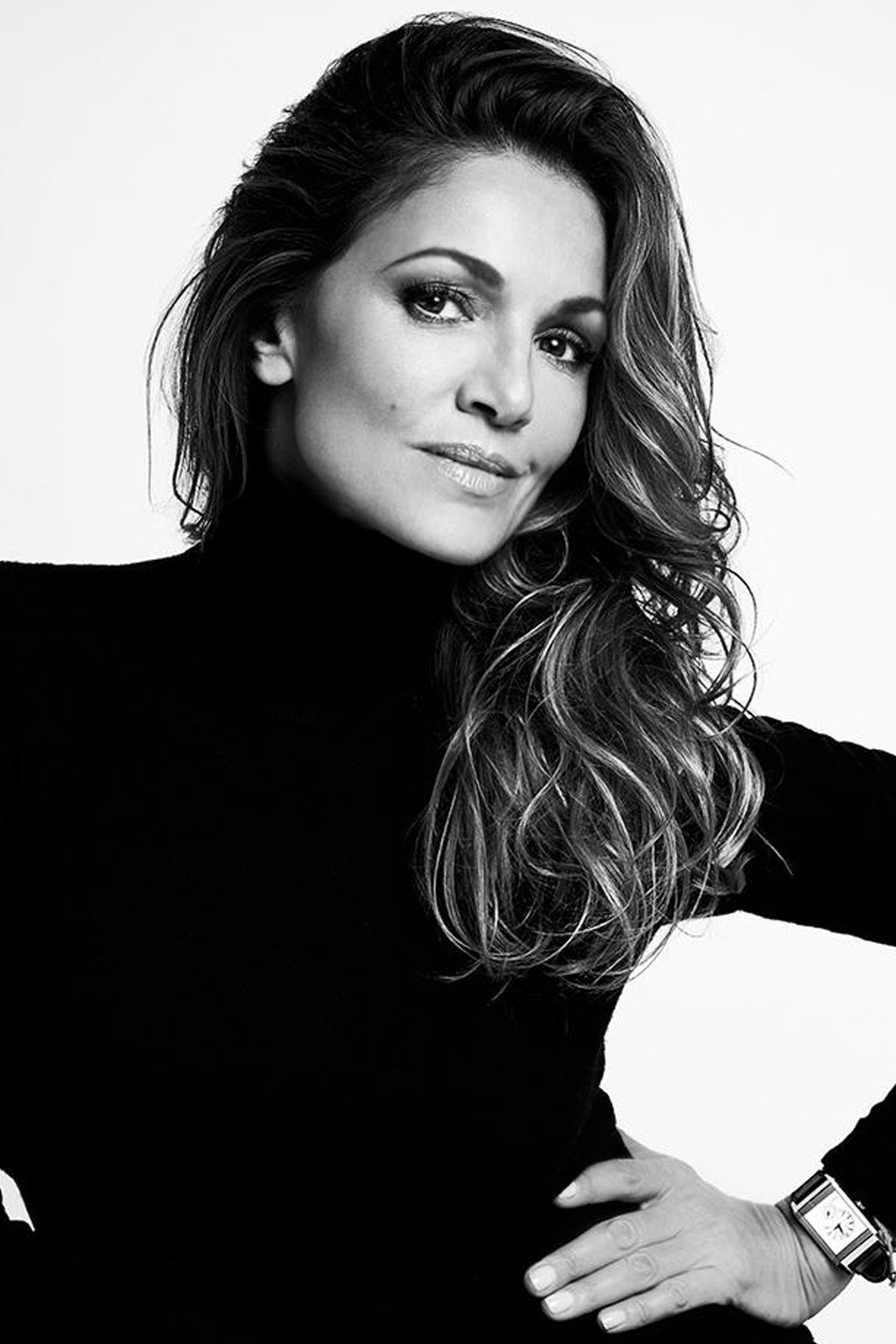 纳迪亚·法雷斯