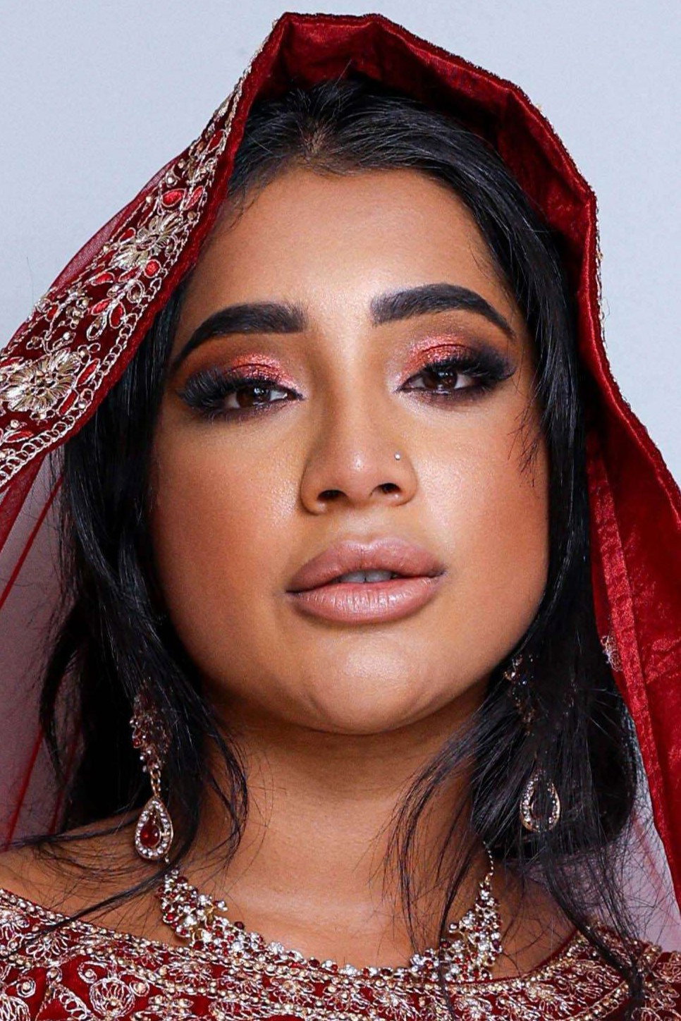 Yasmina Khan