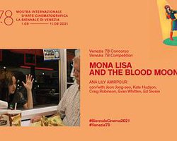 蒙娜丽莎与血月亮
