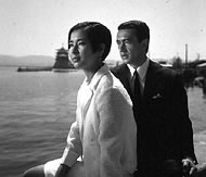 ひき裂かれた盛装