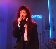 Kate Bush:Running Up That Hill Live