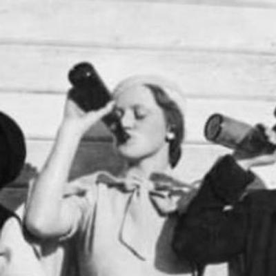 Avatar for Bettie :ajolote_bailando: