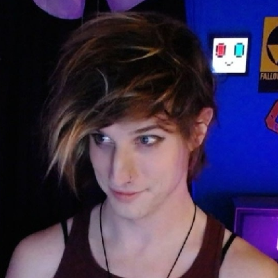 Avatar for Aaron Prisk :ubuntu: